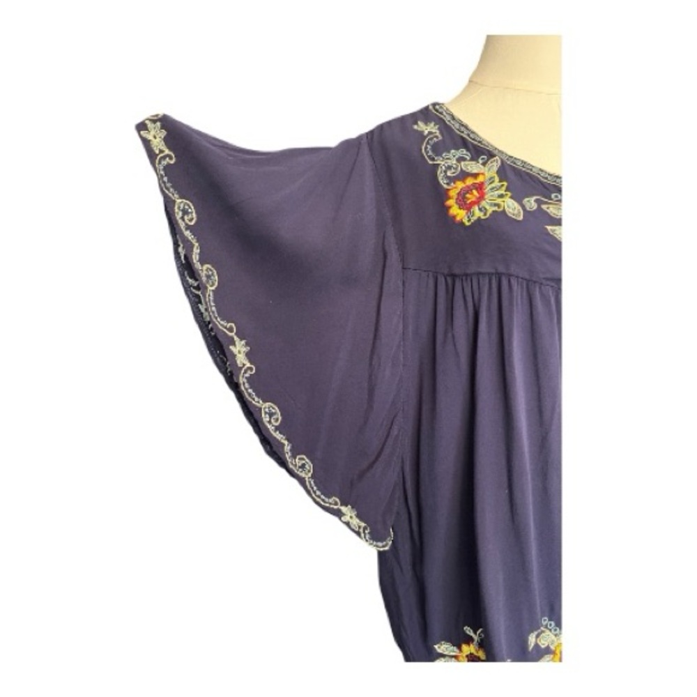 💙💛 EUC PARAMI DESIGNS Navy Boho Embroidered Flutter Sleeve Peasant Blouse | 2X - Picture 3 of 7